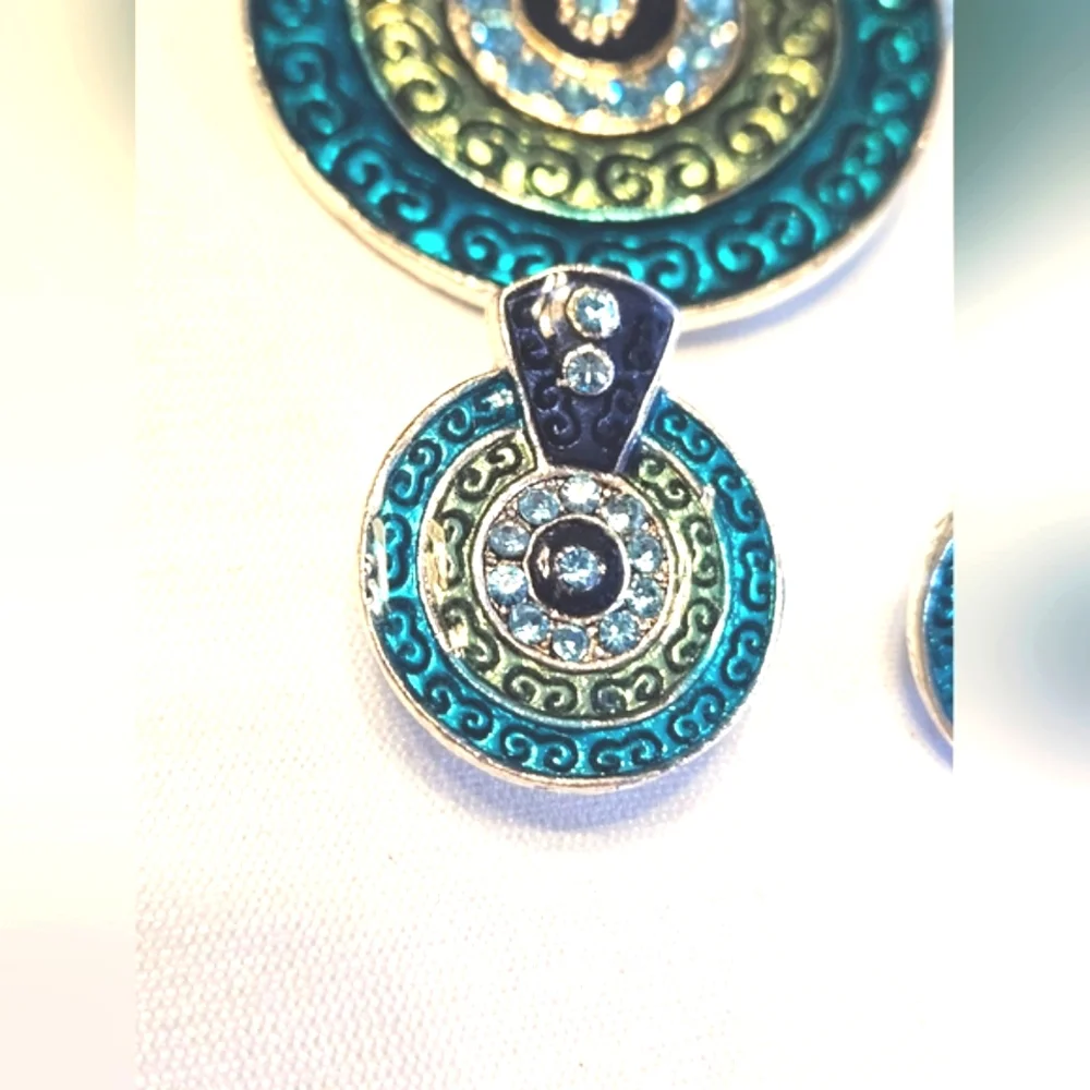 Vintage Silver Etched Blue Rhinestone Enamel Pendant Pierced Earrings Set